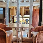 Гостевой дом Restaurante Casa De La Sal 3*